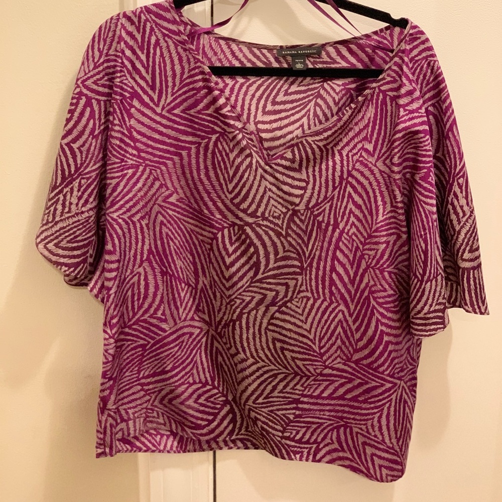 Plum & tan short sleeve blouse